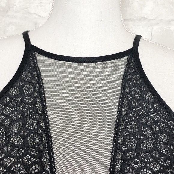 VICTORIA’S SECRET Black Lace Halter Bralette - Picture 4 of 14